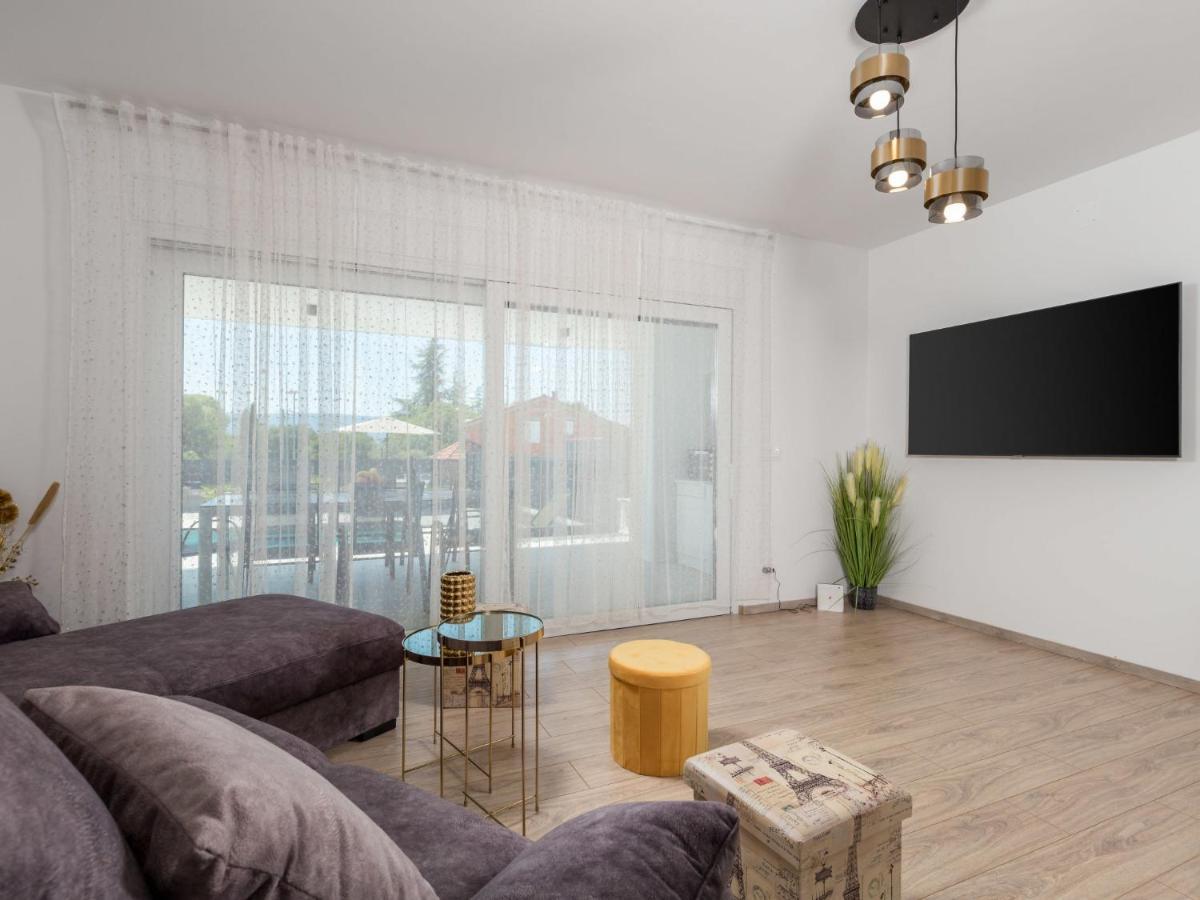 Holiday Home Villa Palma - Krk148 By Interhome ปิเนซิตซี ภายนอก รูปภาพ