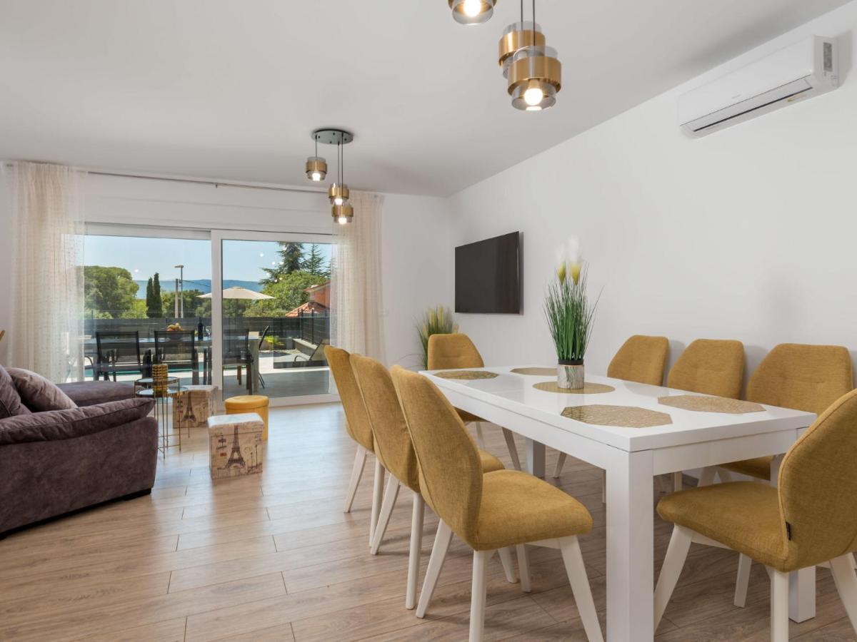 Holiday Home Villa Palma - Krk148 By Interhome ปิเนซิตซี ภายนอก รูปภาพ